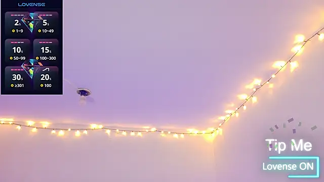 Snapshot of Sarasavage chatting on 03/30/26, 11:44 Sarasavage online show from 03/30/26, 11:44