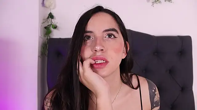 Snapshot of kaylee_lee chatting on 03/31/26, 04:02 kaylee lee online show from 03/31/26, 04:02