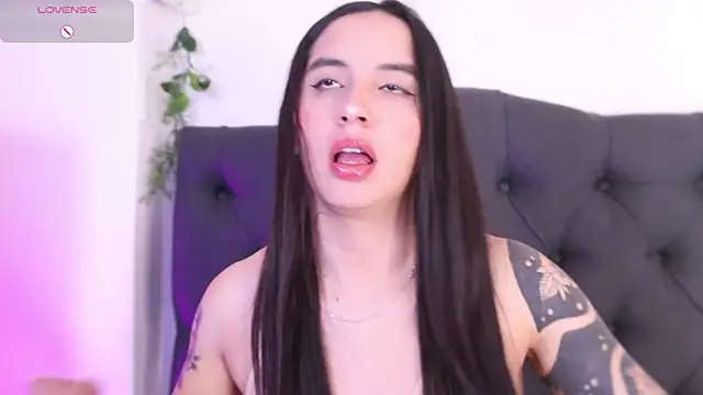 Snapshot of kaylee_lee chatting on 04/06/26, 04:10 kaylee lee online show from 04/06/26, 04:10