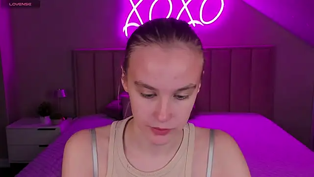 Carolin Miller online show from 11/15/25, 10:34