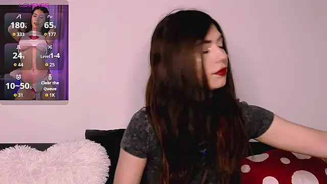 M1kaylaRaven online show from 10/19/25, 05:30