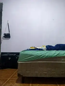 Rafaschuler online show from 11/12/25, 08:26