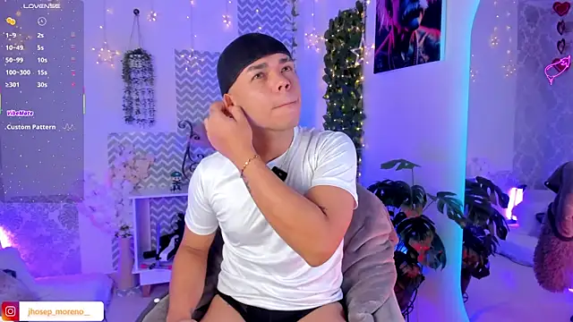 Snapshot of jhosepMoreno chatting on 04/10/26, 12:21 jhosepMoreno online show from 04/10/26, 12:21
