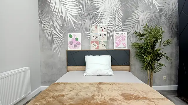 Snapshot of roxxxy_10 chatting on 12/02/25, 03:01 roxxxy 10 online show from 12/02/25, 03:01