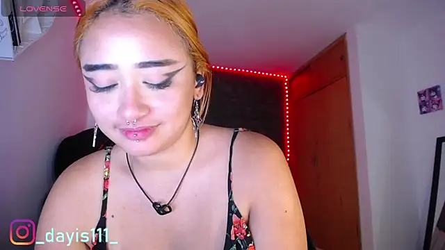 Snapshot of dayis_sweet chatting on 09/27/25, 03:33 dayis sweet online show from 09/27/25, 03:33