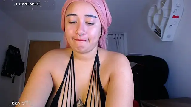 Snapshot of dayis_sweet chatting on 04/15/26, 01:56 dayis sweet online show from 04/15/26, 01:56