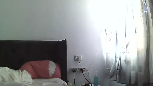 Snapshot of maayanlevi2 chatting on 03/20/26, 11:26 maayanlevi2 online show from 03/20/26, 11:26