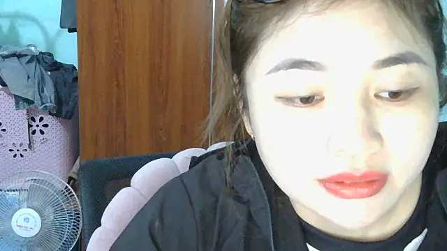 Uhem112 online show from 10/23/25, 03:50