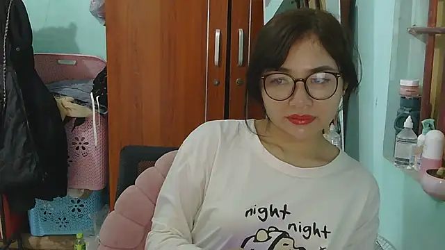 Uhem112 online show from 11/15/25, 03:37