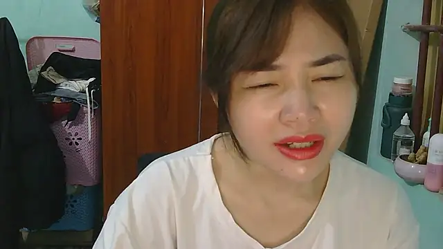 Uhem112 online show from 12/02/25, 01:11