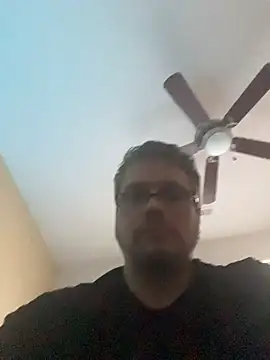 Snapshot of 69ReVeaL@xh chatting on 12/01/25, 06:57 69ReVeaLxh online show from 12/01/25, 06:57