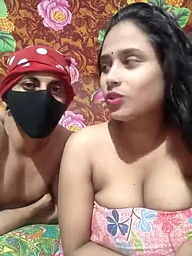 Seducing couple online show from 10/02/25, 05:31