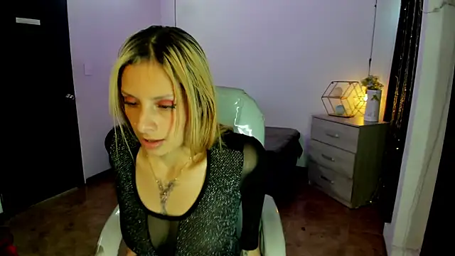 Jennaa Cooper online show from 09/21/25, 09:16