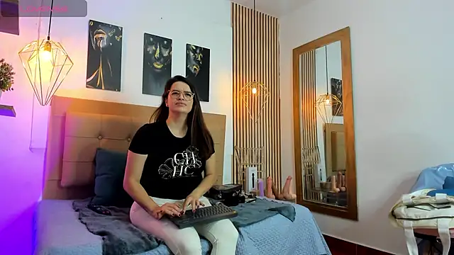 Snapshot of _samanthaa_foxx chatting on 09/12/25, 10:48  samanthaa foxx online show from 09/12/25, 10:48