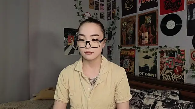 OdetteBiddy online show from 11/21/25, 08:18