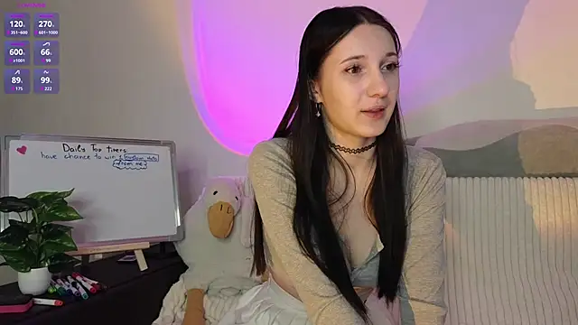 Snapshot of OdelynBagge chatting on 11/29/25, 06:22 OdelynBagge online show from 11/29/25, 06:22