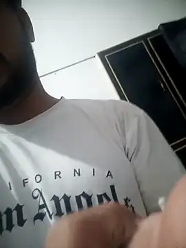 Snapshot of Kartikkartik8595 chatting on 11/04/25, 08:30 Kartikkartik8595 online show from 11/04/25, 08:30