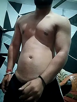 Snapshot of Kartikkartik8595 chatting on 11/17/25, 09:42 Kartikkartik8595 online show from 11/17/25, 09:42