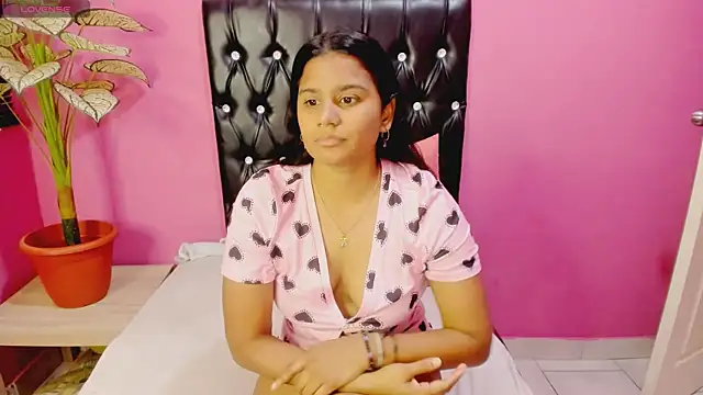 Snapshot of INDIANFLAME chatting on 06/19/26, 10:08 INDIANFLAME online show from 06/19/26, 10:08