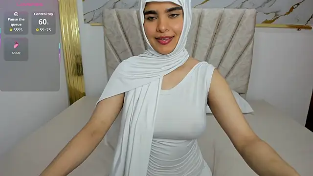 Snapshot of Asly_farhat chatting on 10/23/25, 02:33 Asly farhat online show from 10/23/25, 02:33