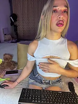 terra sunligth online show from 10/22/25, 10:09