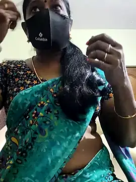 Snapshot of papukurty chatting on 09/09/25, 05:01 papukurty online show from 09/09/25, 05:01