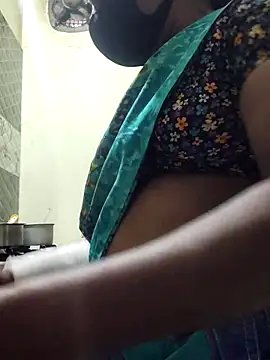 Snapshot of papukurty chatting on 09/10/25, 12:05 papukurty online show from 09/10/25, 12:05