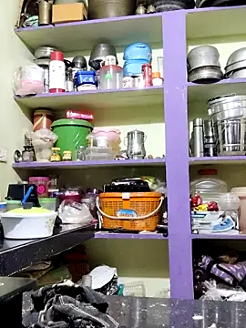 Snapshot of papukurty chatting on 09/13/25, 02:22 papukurty online show from 09/13/25, 02:22