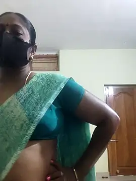 Snapshot of papukurty chatting on 09/16/25, 06:58 papukurty online show from 09/16/25, 06:58