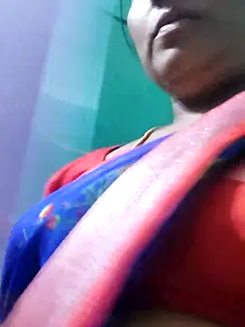 Snapshot of papukurty chatting on 09/23/25, 12:41 papukurty online show from 09/23/25, 12:41