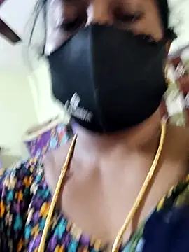 Snapshot of papukurty chatting on 09/30/25, 02:05 papukurty online show from 09/30/25, 02:05