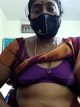 Snapshot of papukurty chatting on 10/02/25, 06:04 papukurty online show from 10/02/25, 06:04