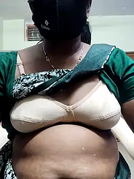 Snapshot of papukurty chatting on 10/30/25, 04:52 papukurty online show from 10/30/25, 04:52