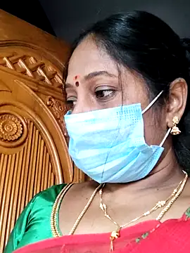 Snapshot of papukurty chatting on 11/08/25, 02:12 papukurty online show from 11/08/25, 02:12