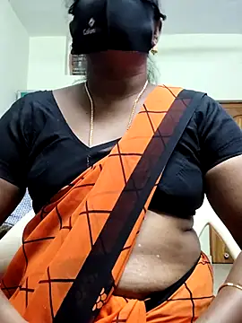 Snapshot of papukurty chatting on 11/18/25, 04:55 papukurty online show from 11/18/25, 04:55