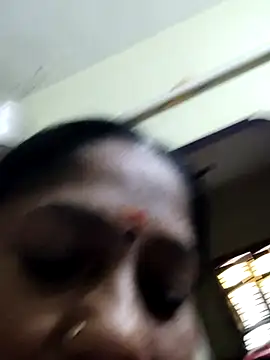 Snapshot of papukurty chatting on 12/02/25, 10:20 papukurty online show from 12/02/25, 10:20