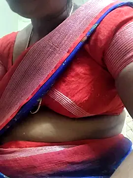 Snapshot of papukurty chatting on 12/04/25, 04:33 papukurty online show from 12/04/25, 04:33