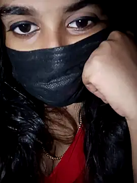 Snapshot of umairahaasan_1 chatting on 09/17/25, 10:39 umairahaasan 1 online show from 09/17/25, 10:39