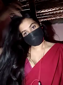 Snapshot of umairahaasan_1 chatting on 11/12/25, 09:42 umairahaasan 1 online show from 11/12/25, 09:42