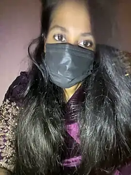 Snapshot of umairahaasan_1 chatting on 04/08/26, 10:26 umairahaasan 1 online show from 04/08/26, 10:26