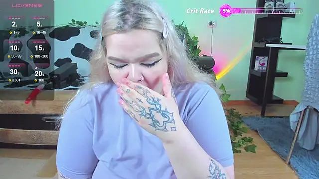  CandyM1lky  online show from 09/11/25, 06:24