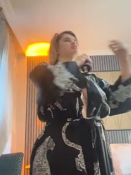 Snapshot of aydabella7777 chatting on 11/16/25, 12:55 aydabella7777 online show from 11/16/25, 12:55