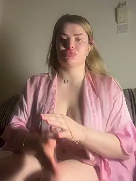 Snapshot of aydabella7777 chatting on 01/16/26, 09:41 aydabella7777 online show from 01/16/26, 09:41