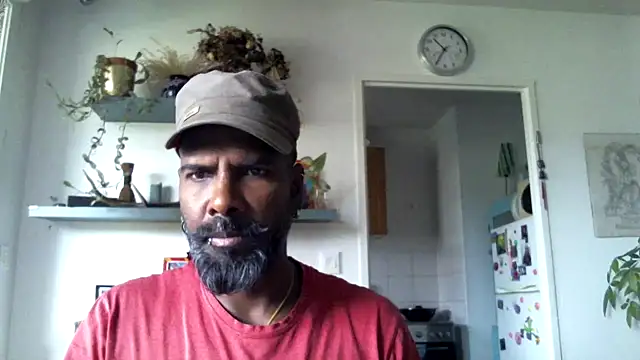 frenchblackc31 online show from 09/12/25, 08:36