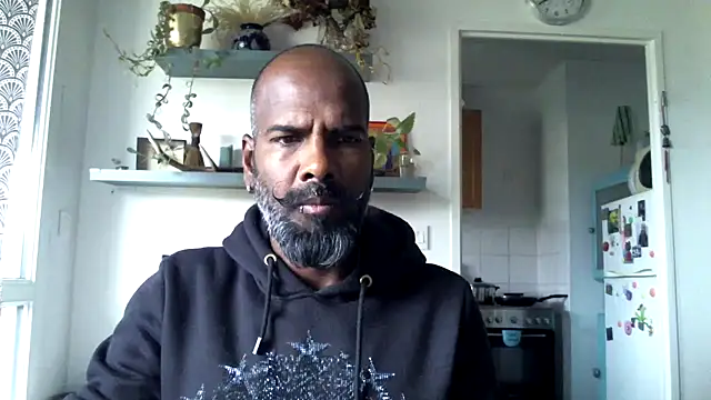 frenchblackc31 online show from 09/13/25, 07:41