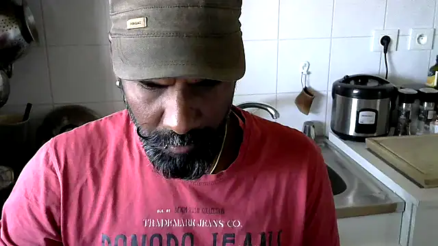 frenchblackc31 online show from 09/18/25, 08:49