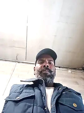 frenchblackc31 online show from 10/21/25, 02:40