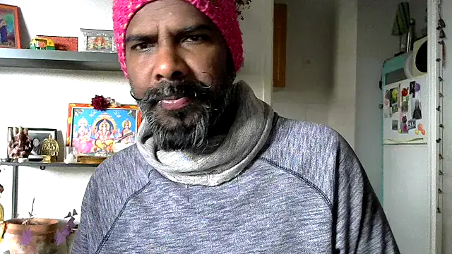 frenchblackc31 online show from 01/08/26, 10:39