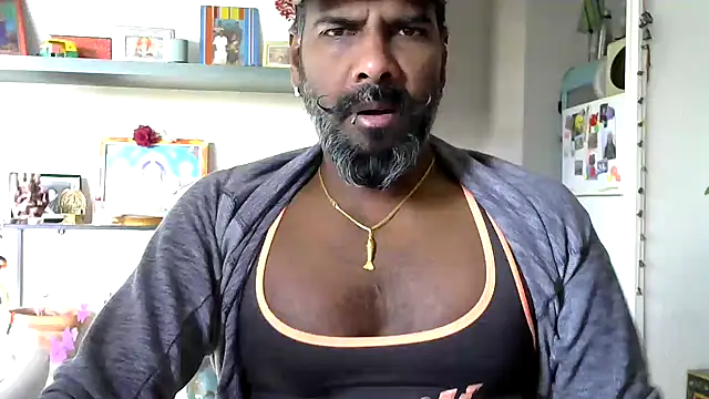 frenchblackc31 online show from 02/06/26, 11:46