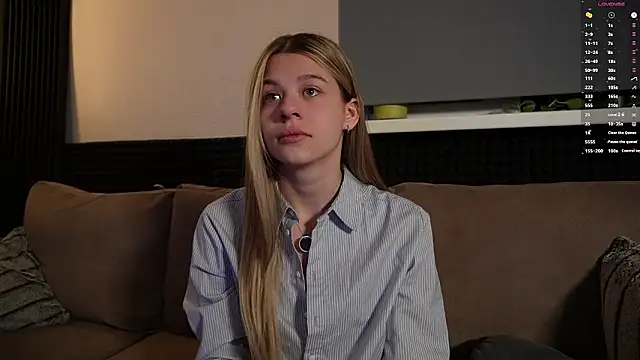 Snapshot of AnneVerity chatting on 03/21/26, 07:50 AnneVerity online show from 03/21/26, 07:50